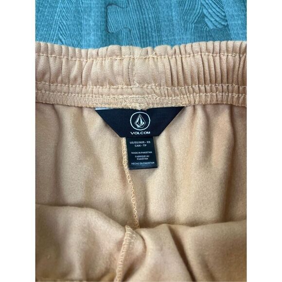Volcom Shorts Just Chill Shorts With Pockets Women’s Size XS Peach - Picture 8 of 8